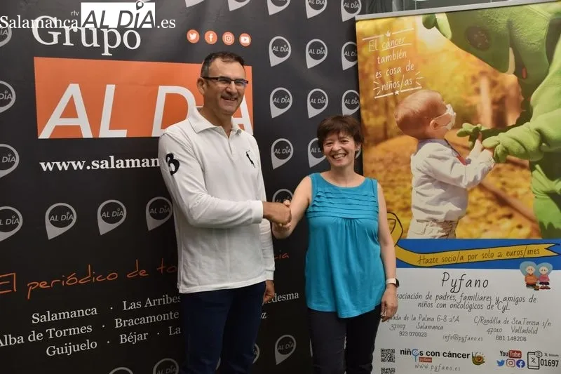 Ángel Jesús Agudo, promotor de FESCAB y Chely Gil, integrante de Pyfano | Foto: Vanesa Martins