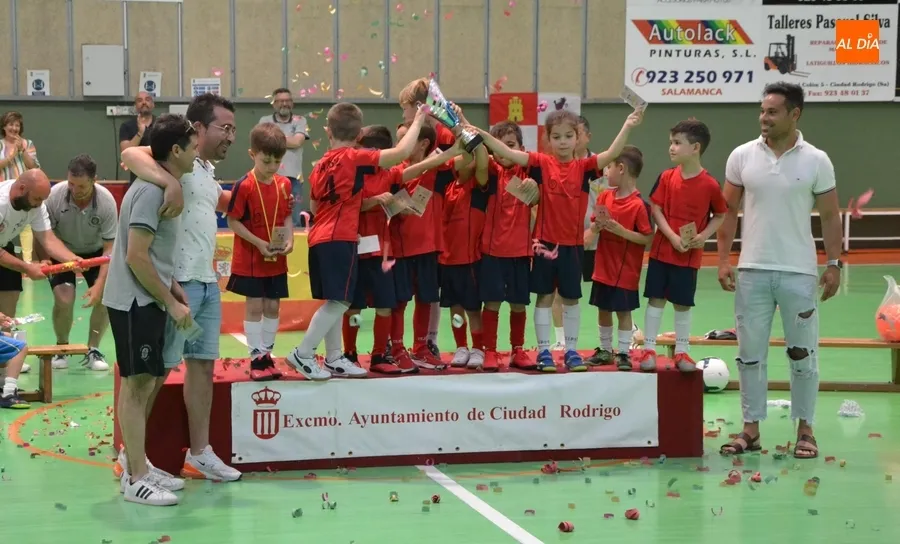 Foto 11 - El III Columnas pone el broche al curso con la concurrida jornada de finales de su Liga Prebenjam&iacute;n