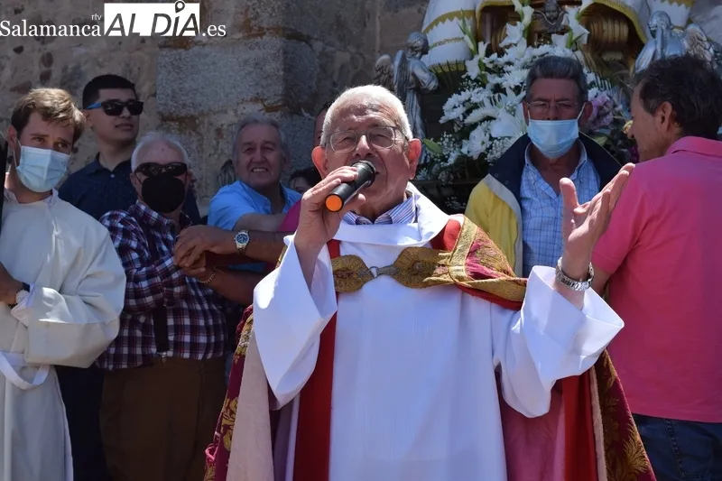 Foto 3 - Vuelta a la normalidad en la Romer&iacute;a de Valdejimena con cientos de devotos