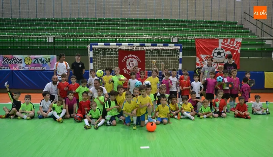 Foto 4 - El III Columnas pone el broche al curso con la concurrida jornada de finales de su Liga Prebenjam&iacute;n