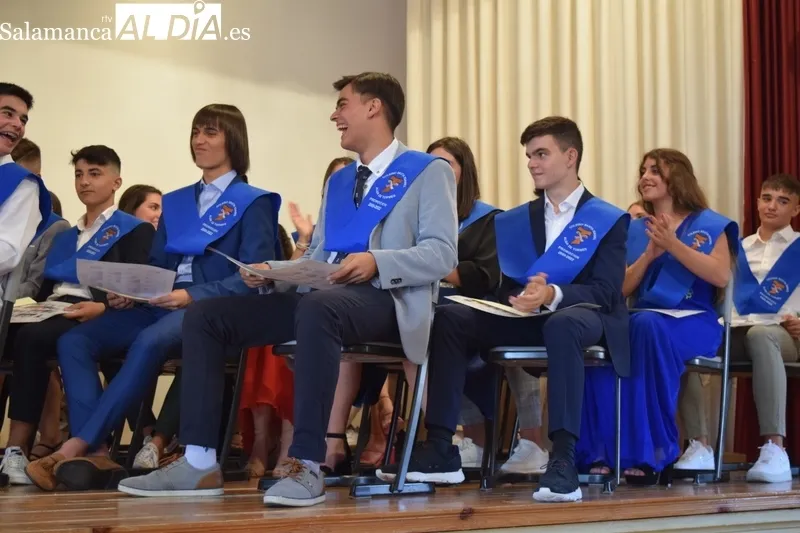 Foto 10 - El Colegio Santa Isabel despide una nueva promoci&oacute;n de graduados