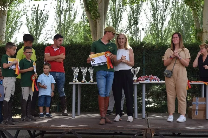 Foto 21 - Entrega de premios de los concursos morfol&oacute;gicos de la Feria de San Antonio