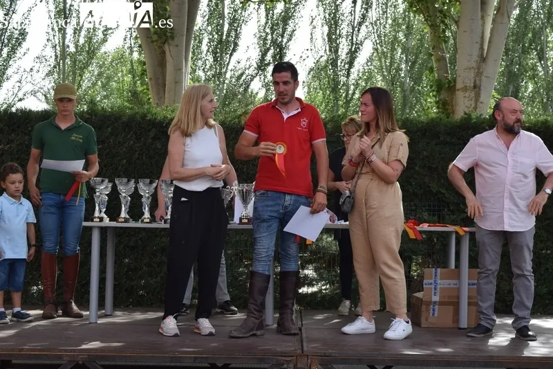 Foto 20 - Entrega de premios de los concursos morfol&oacute;gicos de la Feria de San Antonio