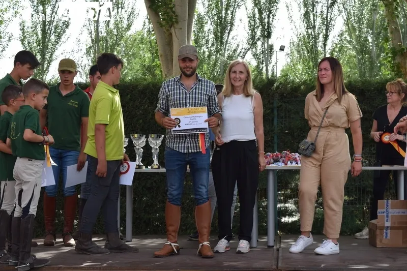 Foto 17 - Entrega de premios de los concursos morfol&oacute;gicos de la Feria de San Antonio