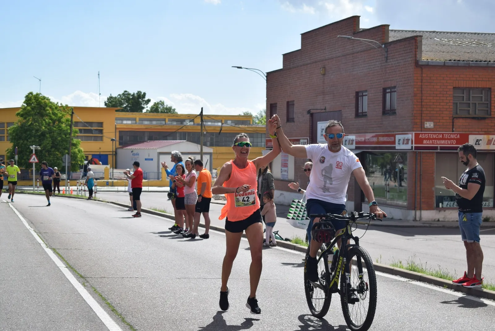 Foto 2 - Emoci&oacute;n en el XXIII Cross de la Polic&iacute;a Local de Salamanca