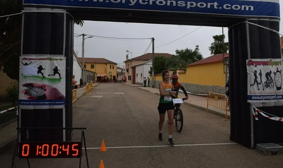 Foto 8 - Sim&oacute;n Mart&iacute;n, Mar&iacute;a G&oacute;mez, Ricardo Adrados y Ruth Vicente triunfan en la 8&ordf; Carrera de Alba de Yeltes