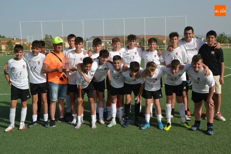 Foto 8 - El Cadete del Ciudad Rodrigo triunfa en el IV Memorial To&ntilde;ete