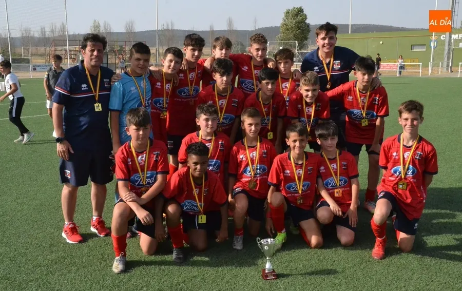 Foto 3 - El Cadete del Ciudad Rodrigo triunfa en el IV Memorial To&ntilde;ete