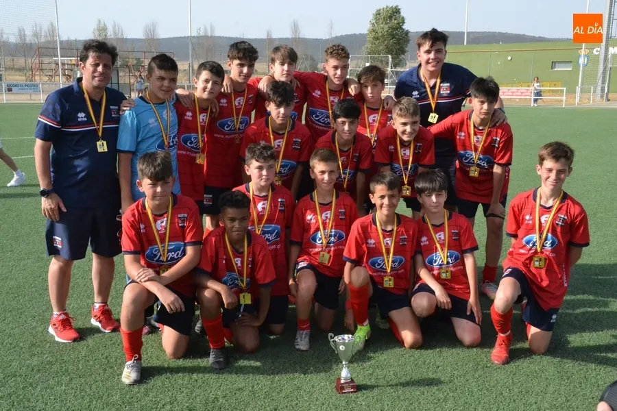 Foto 2 - El Cadete del Ciudad Rodrigo triunfa en el IV Memorial To&ntilde;ete