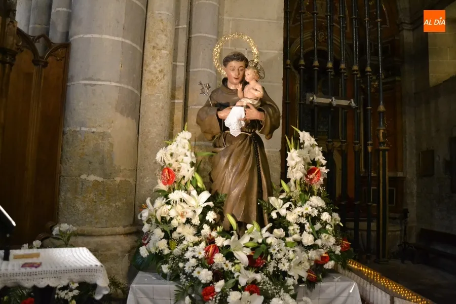 Foto 5 - La Catedral cierra por todo lo alto la novena en honor a San Antonio de Padua