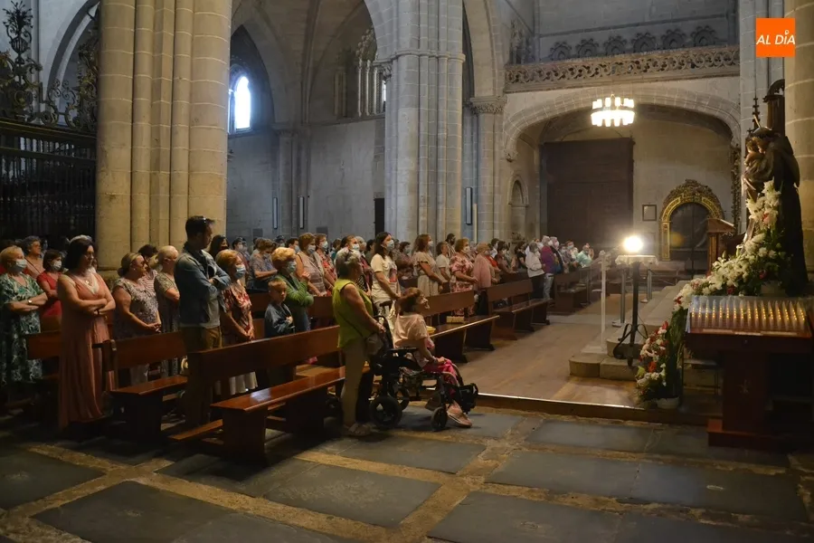 Foto 4 - La Catedral cierra por todo lo alto la novena en honor a San Antonio de Padua