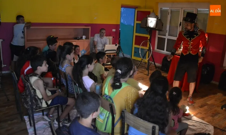 Foto 2 - Los ni&ntilde;os protagonizan la nueva jornada de la Semana de la Caridad