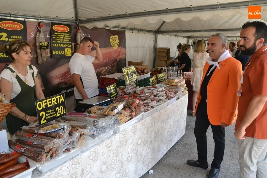 Foto 10 - Eugenio Bernal, distinguido como Farinatero Mayor en la 1&ordf; Feria que dedica Mir&oacute;briga a su &ldquo;producto por excelencia&rdquo;