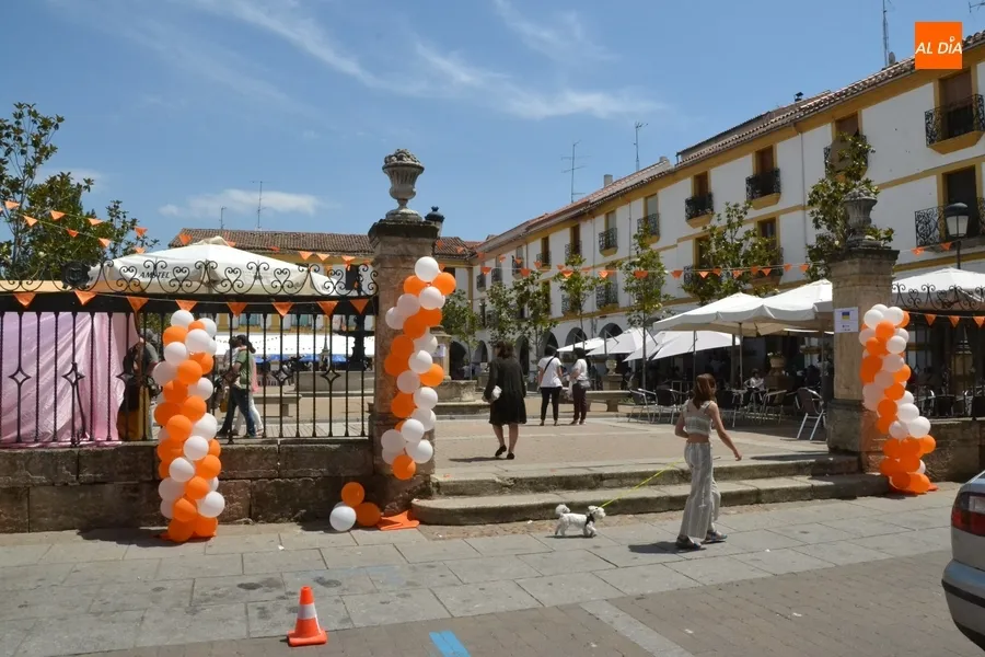 Foto 5 - Eugenio Bernal, distinguido como Farinatero Mayor en la 1&ordf; Feria que dedica Mir&oacute;briga a su &ldquo;producto por excelencia&rdquo;