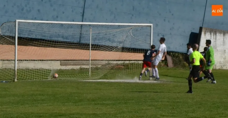Foto 8 - El t&iacute;tulo del I Torneo Juvenil en homenaje a Miguel Gonz&aacute;lez Barbero se marcha a C&aacute;ceres