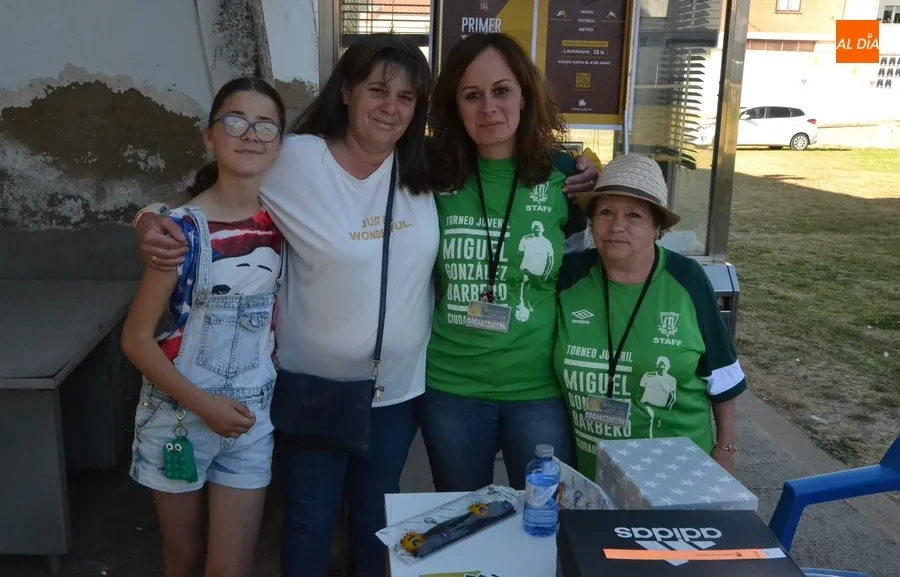 Foto 2 - El t&iacute;tulo del I Torneo Juvenil en homenaje a Miguel Gonz&aacute;lez Barbero se marcha a C&aacute;ceres