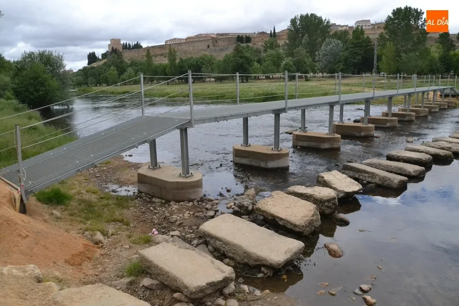 Foto 6 - Desplegada la pasarela del &Aacute;gueda