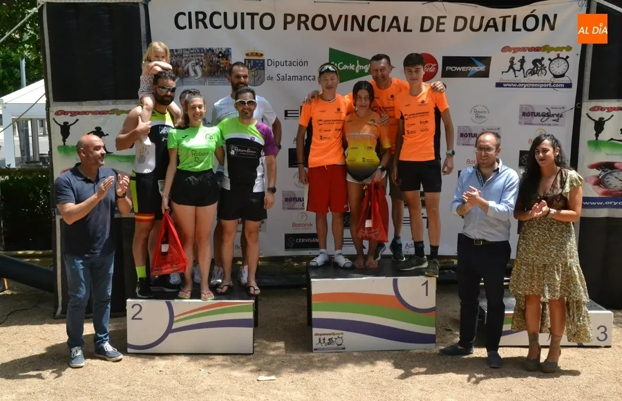 Foto 9 - &Oacute;scar Herrero (dando una exhibici&oacute;n) y la mirobrigense Mar&iacute;a Renilla se llevan el V Duatl&oacute;n Cross