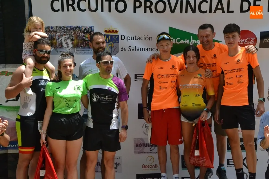 Foto 8 - &Oacute;scar Herrero (dando una exhibici&oacute;n) y la mirobrigense Mar&iacute;a Renilla se llevan el V Duatl&oacute;n Cross
