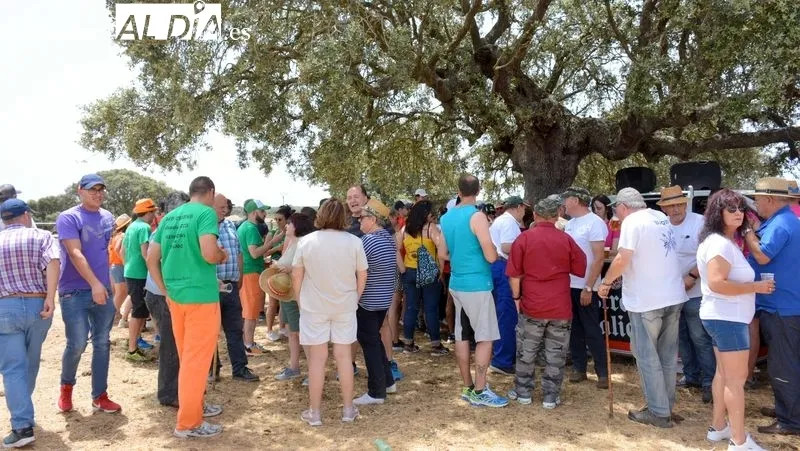 La fiesta campera incluyó el encierro de dos vaquillas por el Monte