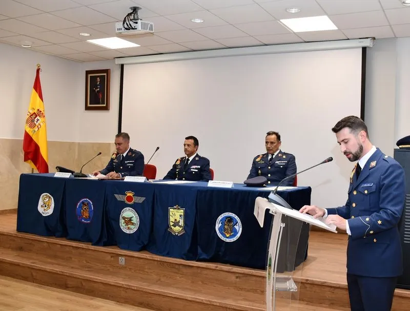 Foto 2 - Clausura del curso acad&eacute;mico en el Grupo de Escuelas de Matac&aacute;n 