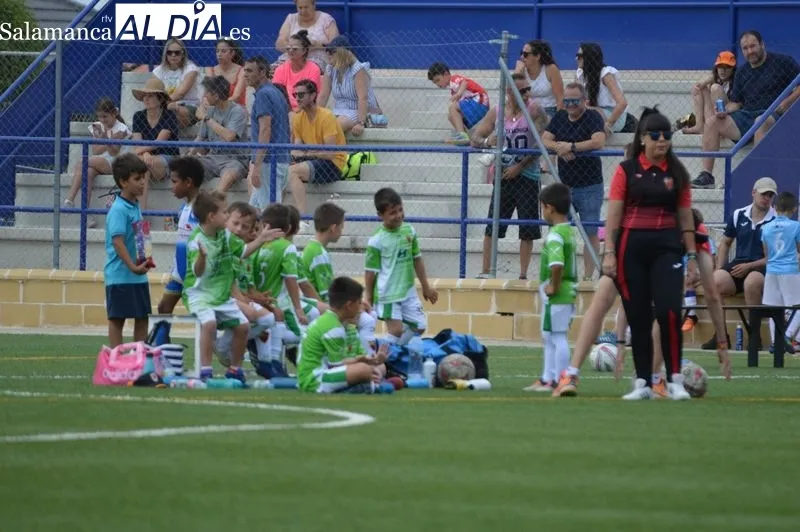 Foto 10 - Cerca de 500 ni&ntilde;os disfrutan con el primer torneo de f&uacute;tbol base 'Fiestas del Corpus' del Cabrerizos
