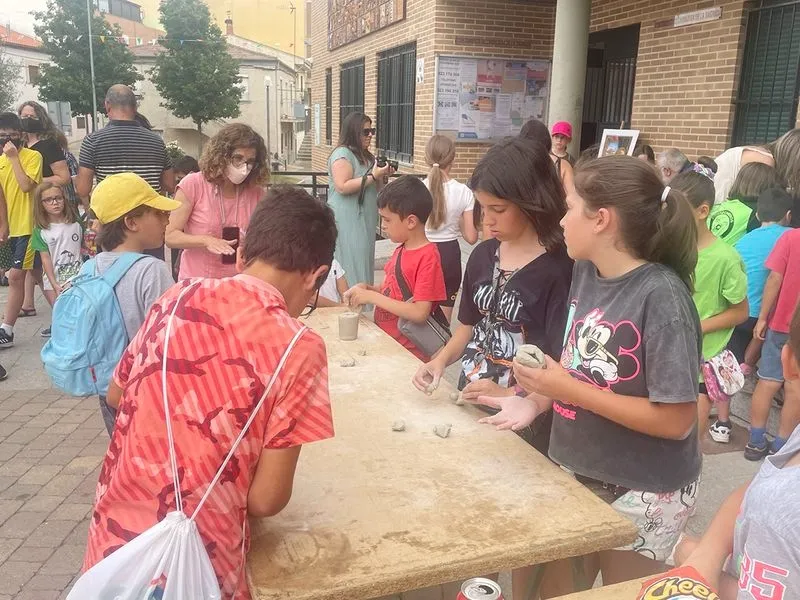 Foto 11 - Las Fiestas del Se&ntilde;or arrancan con un showcooking con los mayores de Carbajosa 