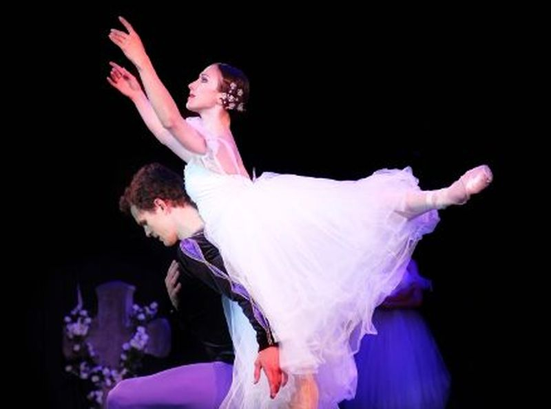 El Ballet de Cámara de Madrid actuará en el Liceo acompañado de grandes estrellas de la danza procedentes del Ballet Nacional de España, de la Compañía de Antonio Márquez, la Compañía Nacional de Danza y el Ballet Nacional de Cuba, entre otros invitados d