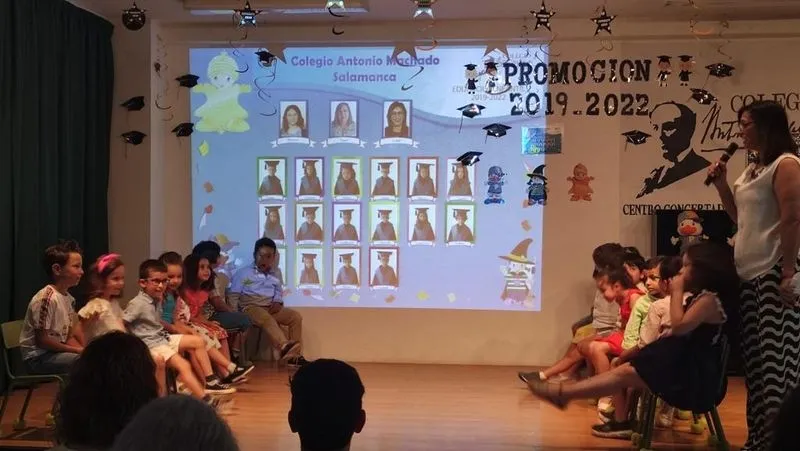 Graduaciones en el Colegio Antonio Machado