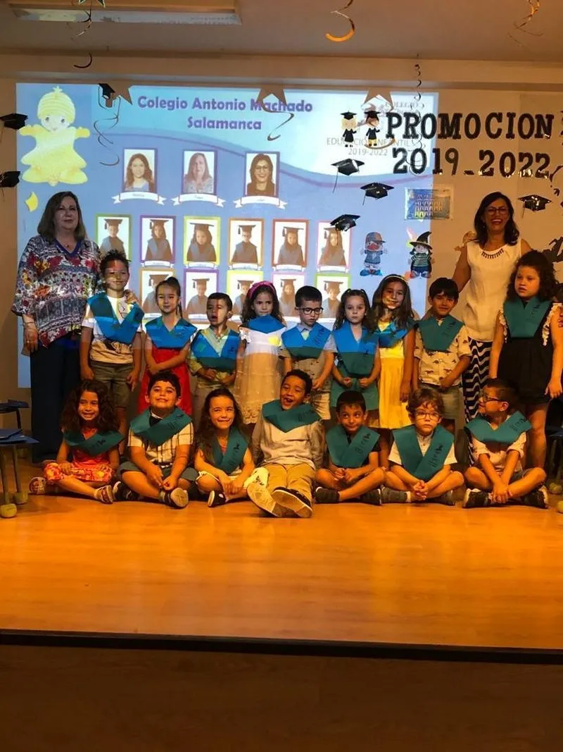 Graduaciones en el Colegio Antonio Machado