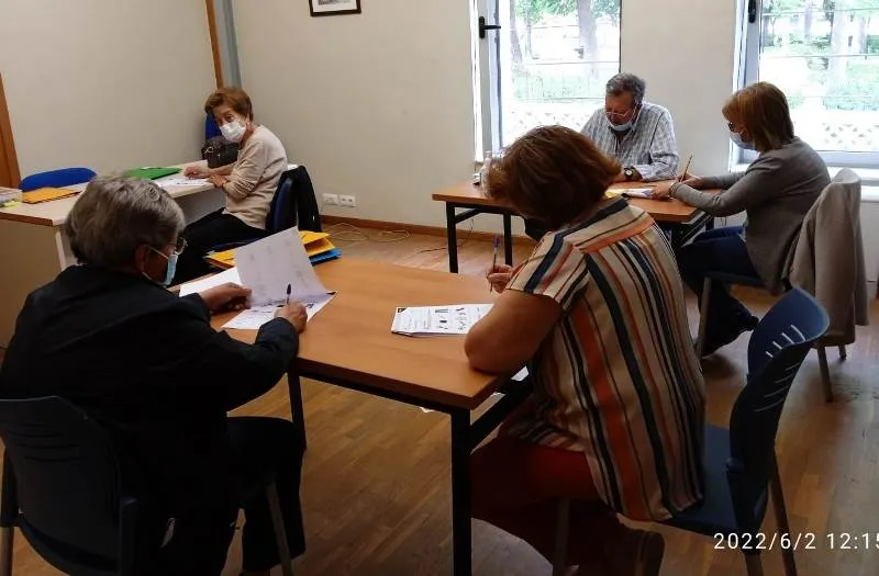 Foto 3 - El aula de Envejecimiento Activo de la Asociaci&oacute;n de Alzheimer inicia una nueva etapa