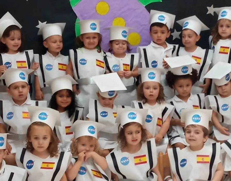 Foto 9 - Los mayores de la Escuela Infantil despegan &lsquo;hasta el infinito y m&aacute;s all&aacute;&rsquo;