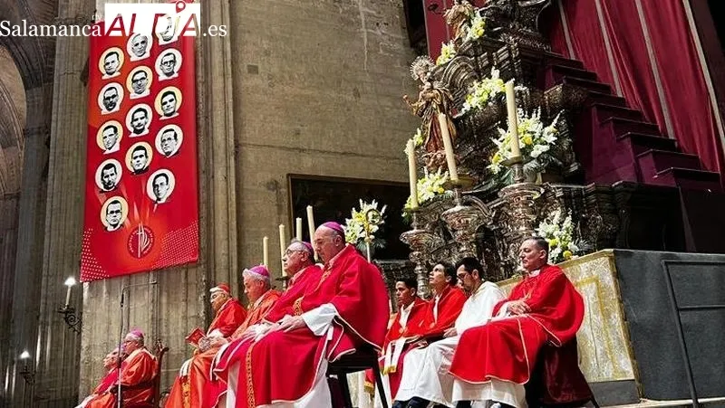 Las madres Agustinas de San Felices, el párroco y la familia se desplazaron a Sevilla