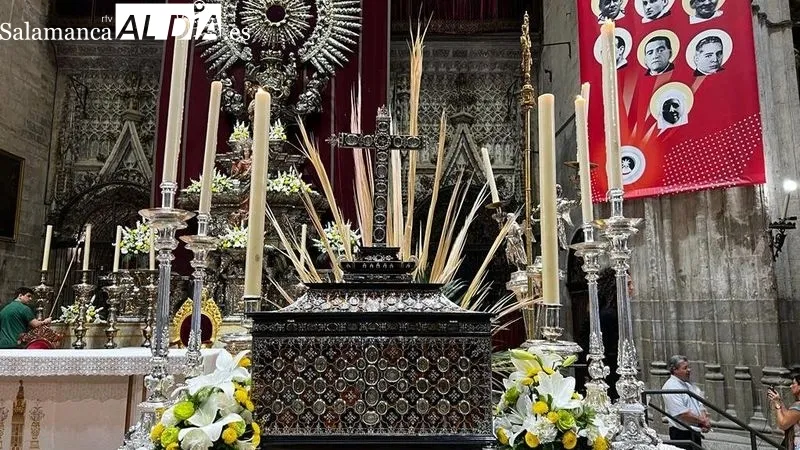 Las madres Agustinas de San Felices, el párroco y la familia se desplazaron a Sevilla