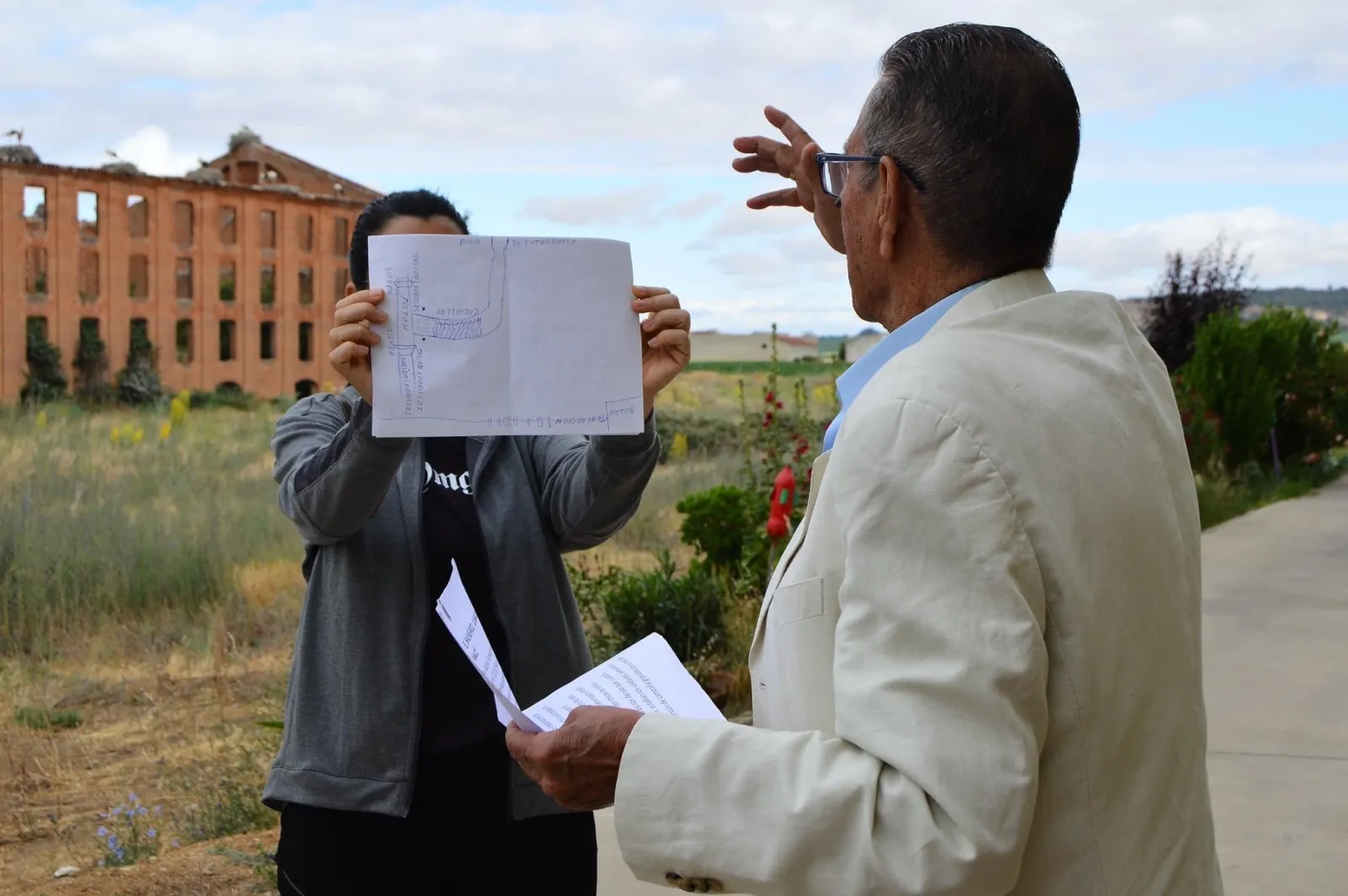 La cuarta Ruta de la asociación Nordeste de Salamanca descubría los oficios artesanos históricos de Babilafuente y Villoruela