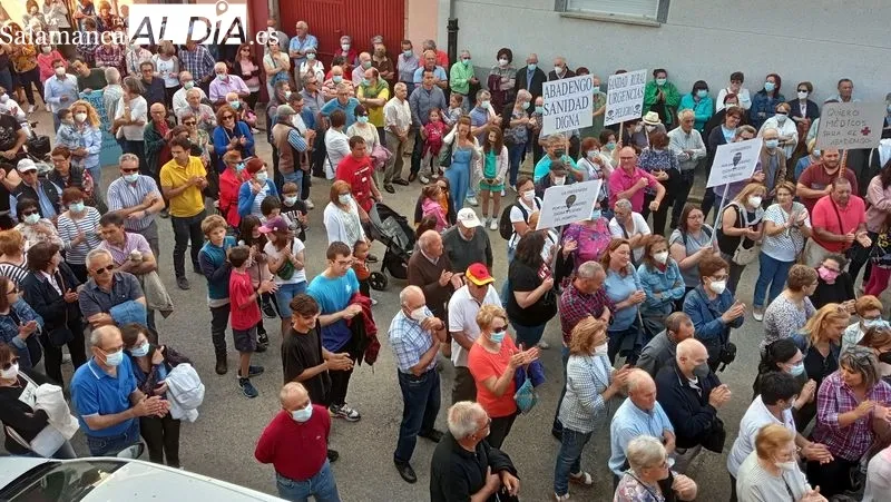 Manifestación en Lumbrales a favor de una sanidad digna en el Abadengo