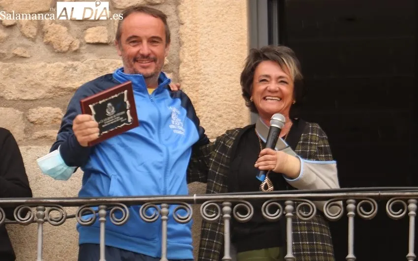 Recibimiento en el Ayuntamiento de Vitigudino al CD Los Leones por su gran tempoorada / CORRAL
