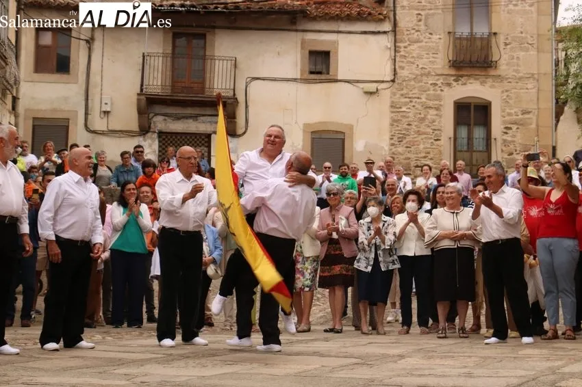 Actos en honor a San Juan en Hinojosa de Duero / CORRAL