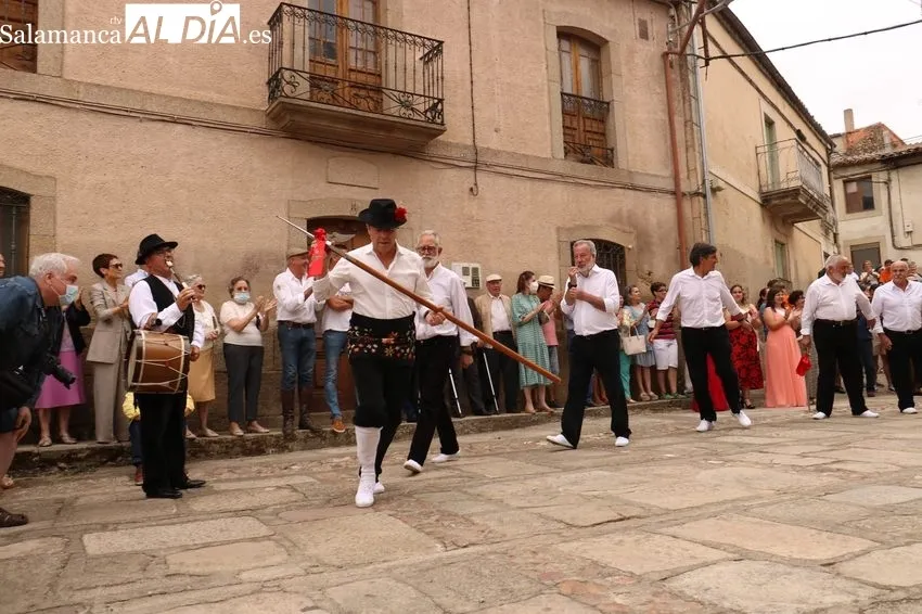Actos en honor a San Juan en Hinojosa de Duero / CORRAL