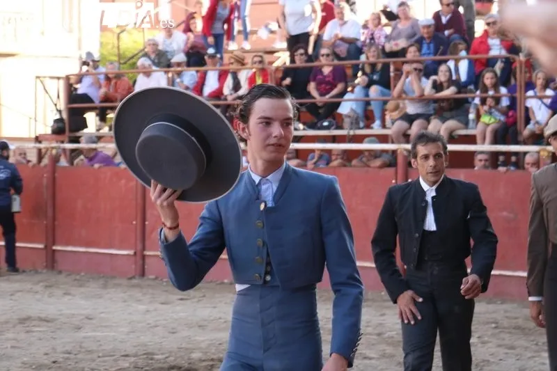Festival taurino con Damián Castaño y Manuel Tabernero en Hinojosa de Duero / CORRAL 