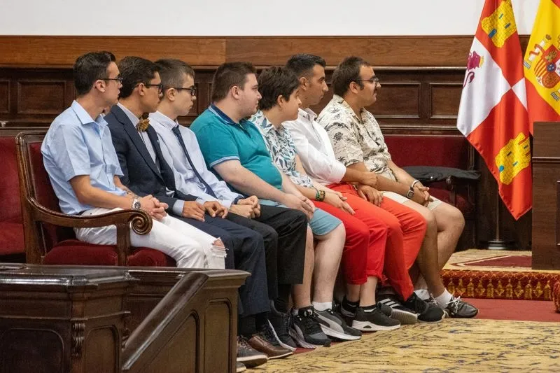 Ceremonia de graduación de estos estudiantes, que han recibido durante este tiempo formación en competencias sociolaborales con el objetivo de favorecer su acceso y mantenimiento en el mundo laboral. Foto USAL