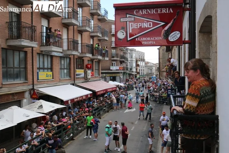 VI Toro de Cajón del pre-Corpus en Vitigudino / CORRAL