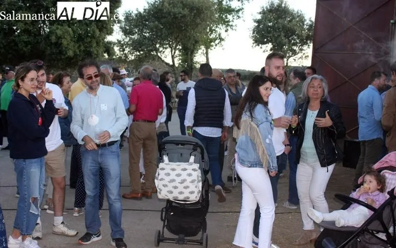 Los vecinos de El Groo contaron con una nutrida compañía durante sus actividades con motivo de las fiestas