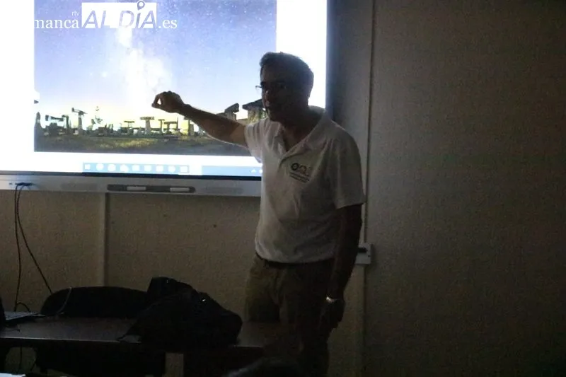 El IES Ramos del Manzano dedica una jonrada a la observación astronómica / CORRAL