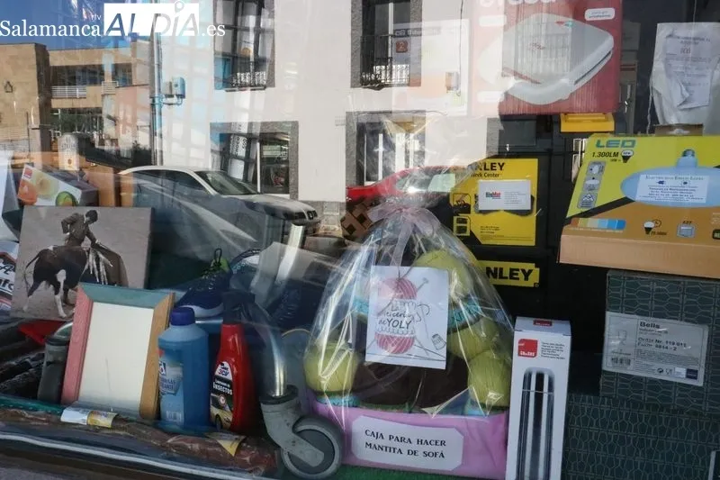 Esparate de productos de la cesta en Saneamientos José Martín, en la calle San Roque