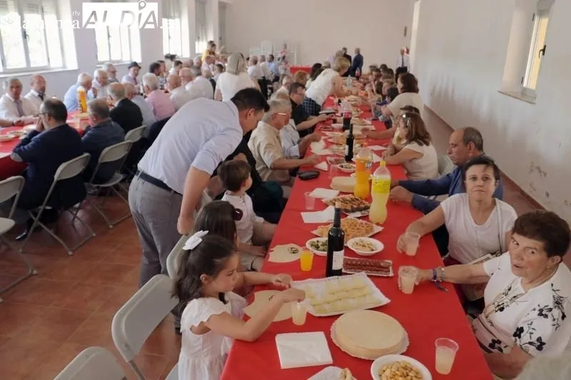 Fiesta de la Virgen del Amaparo en Mieza / CORRAL