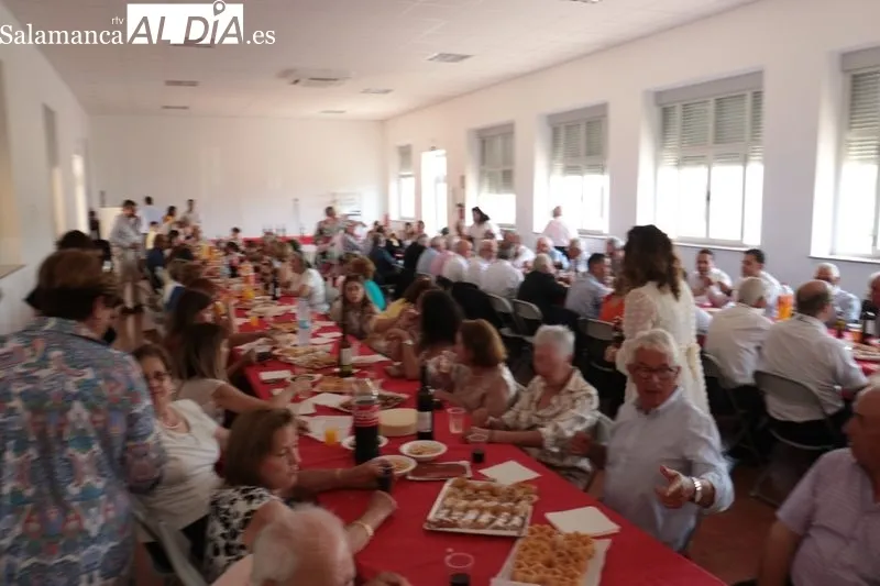 Fiesta de la Virgen del Amaparo en Mieza / CORRAL