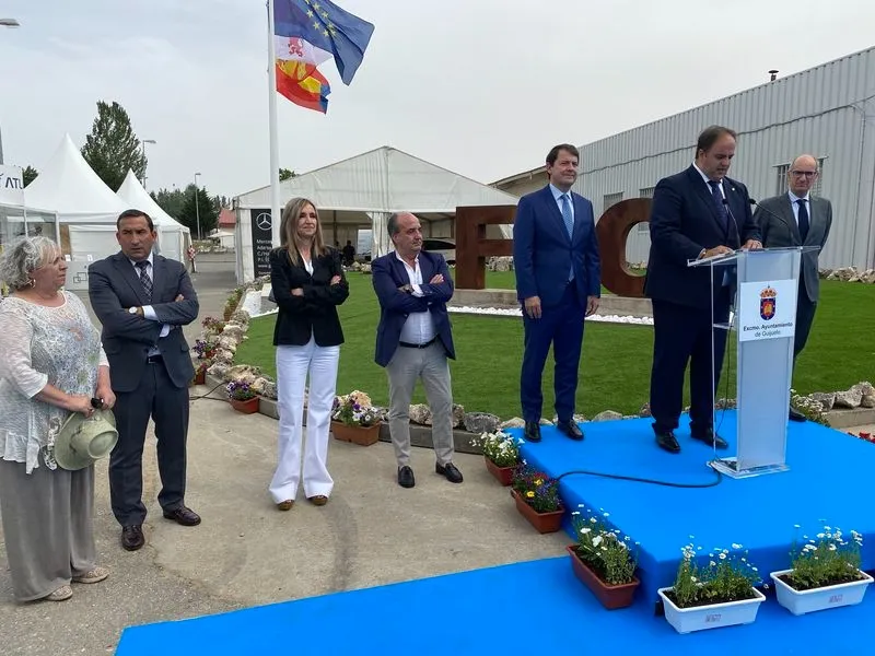 Foto 3 - Ma&ntilde;ueco defiende la industria c&aacute;rnica como garant&iacute;a para "crear empleo y asentar poblaci&oacute;n"