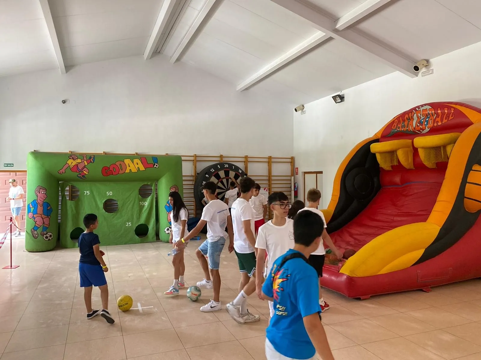 El colegio La Encarnación a celebrado el final de curso con numerosas actividades festivas