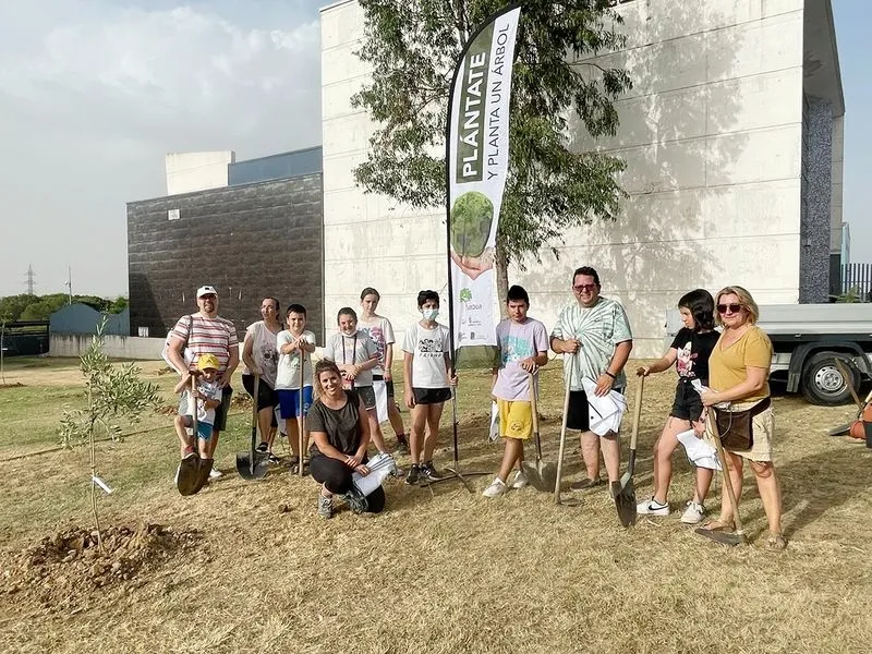 Plantación de árboles en Carbajosa este miércoles